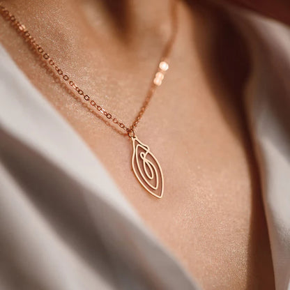 Biird Vulvii Vulva Necklace Rose Gold